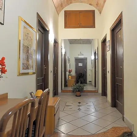 Panzió Terminal House
