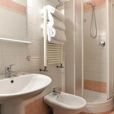 לינה וארוחת בוקר Terminal House רומא