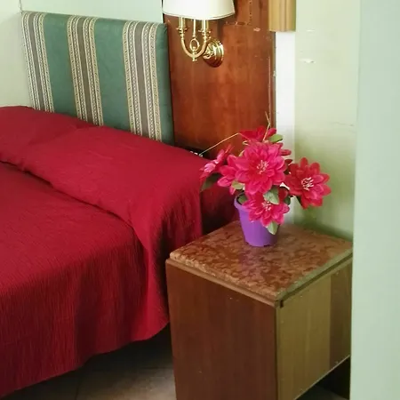 Terminal House فندق مبيت وإفطار 2*