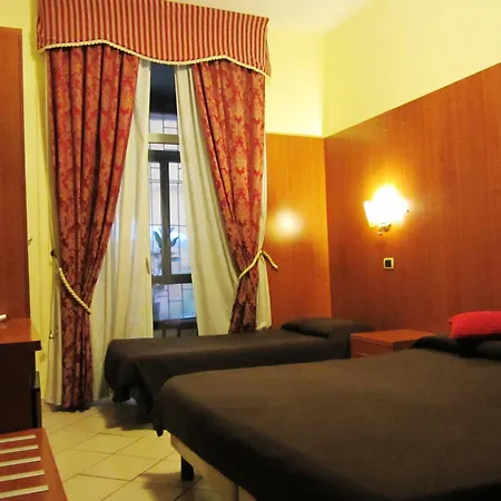 Alojamento de Acomodação e Pequeno-almoço Terminal House 2*