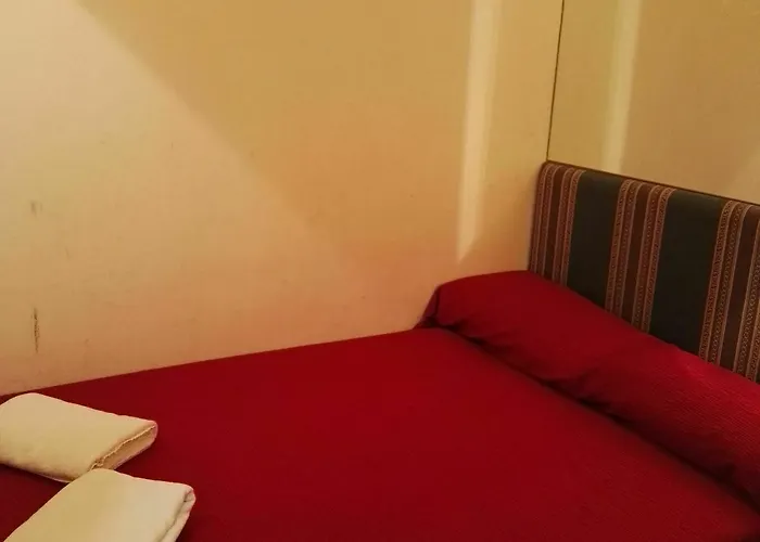 Bed & Breakfast Terminal House 2*